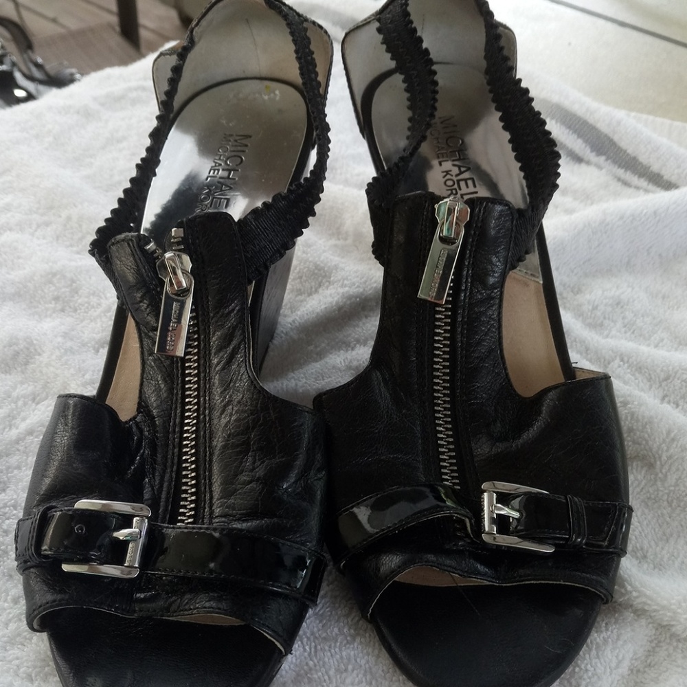 Michael Kors Black Leather Wedge Sandals Size 9